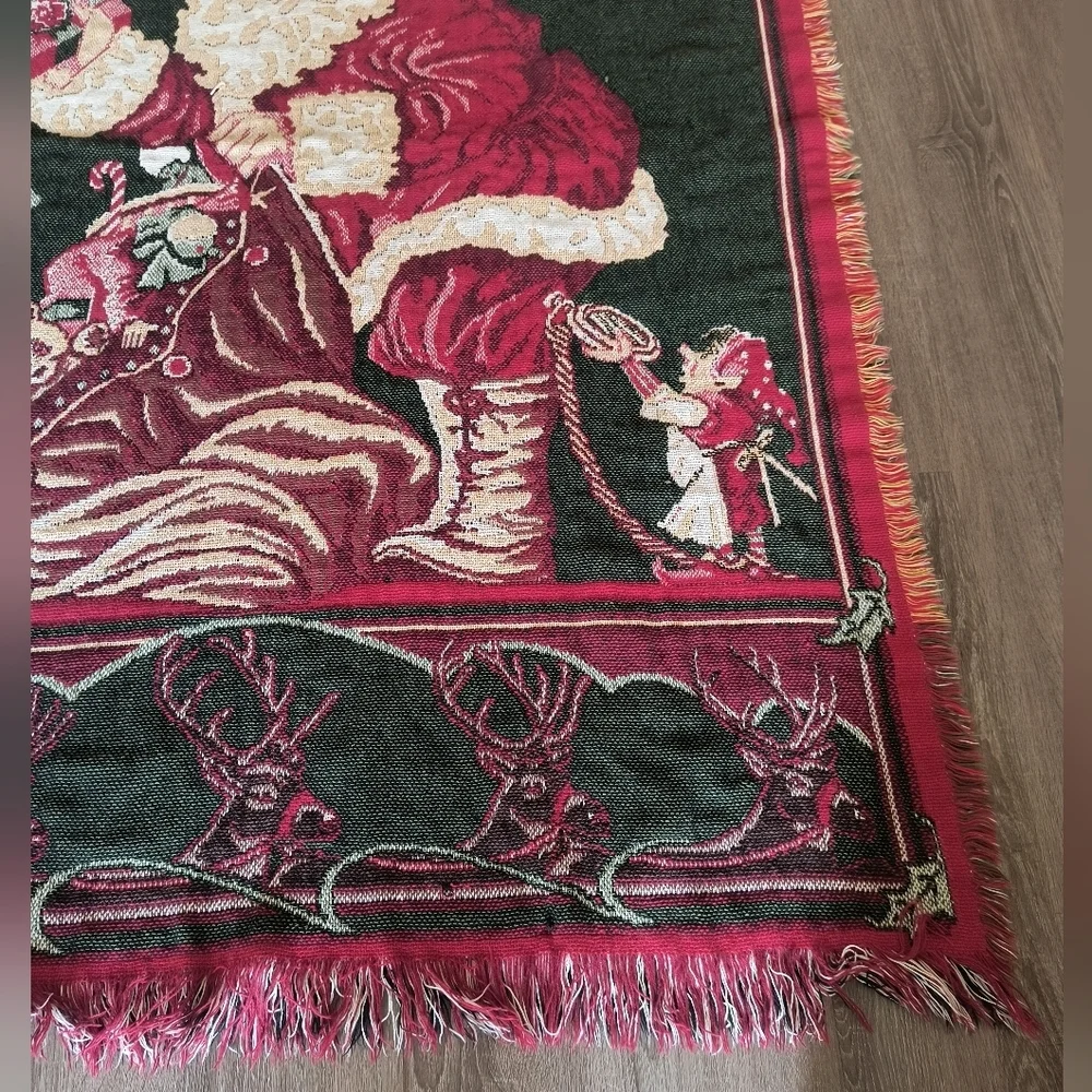 Vintage Festive Santa Clause Christmas Throw Tapestry Blanket MWW 1994 Elves